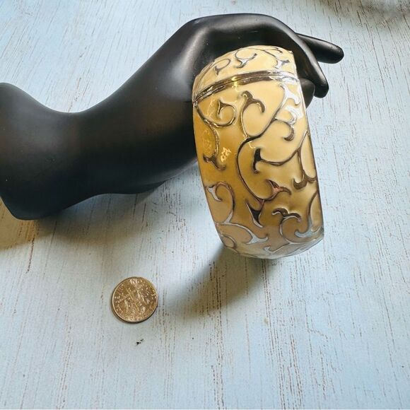 Silver Ivory Enameled Hinged Bangle Bracelet - Picture 1 of 3